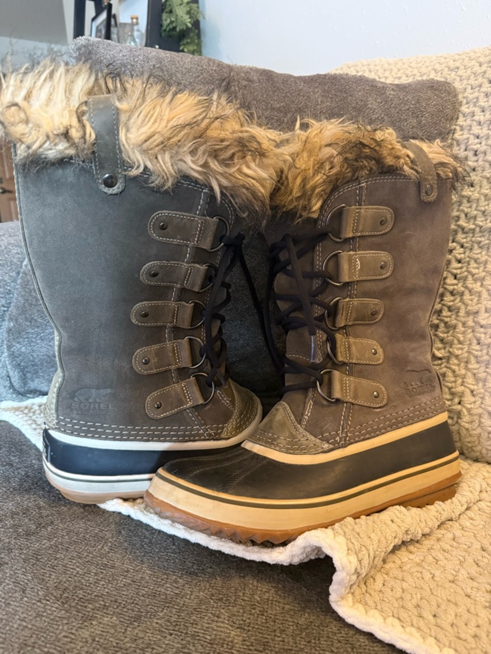 Sorel waterproof winter boots tall lace up snow boots with fur size women’s 10